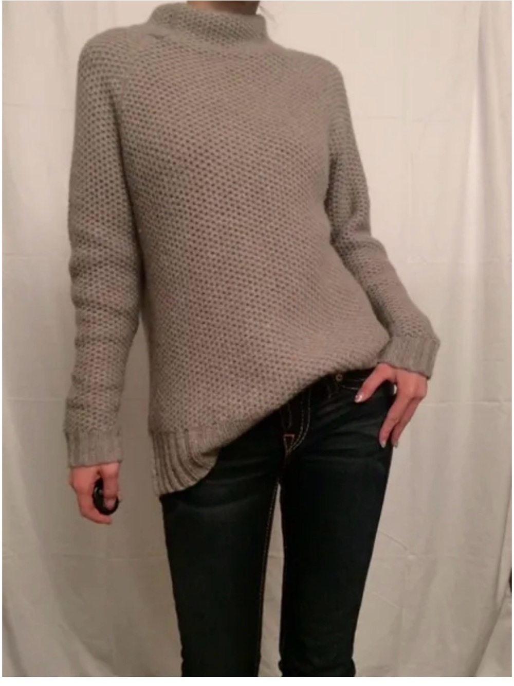 Cozy Textured Light Gray Turtleneck Sweater